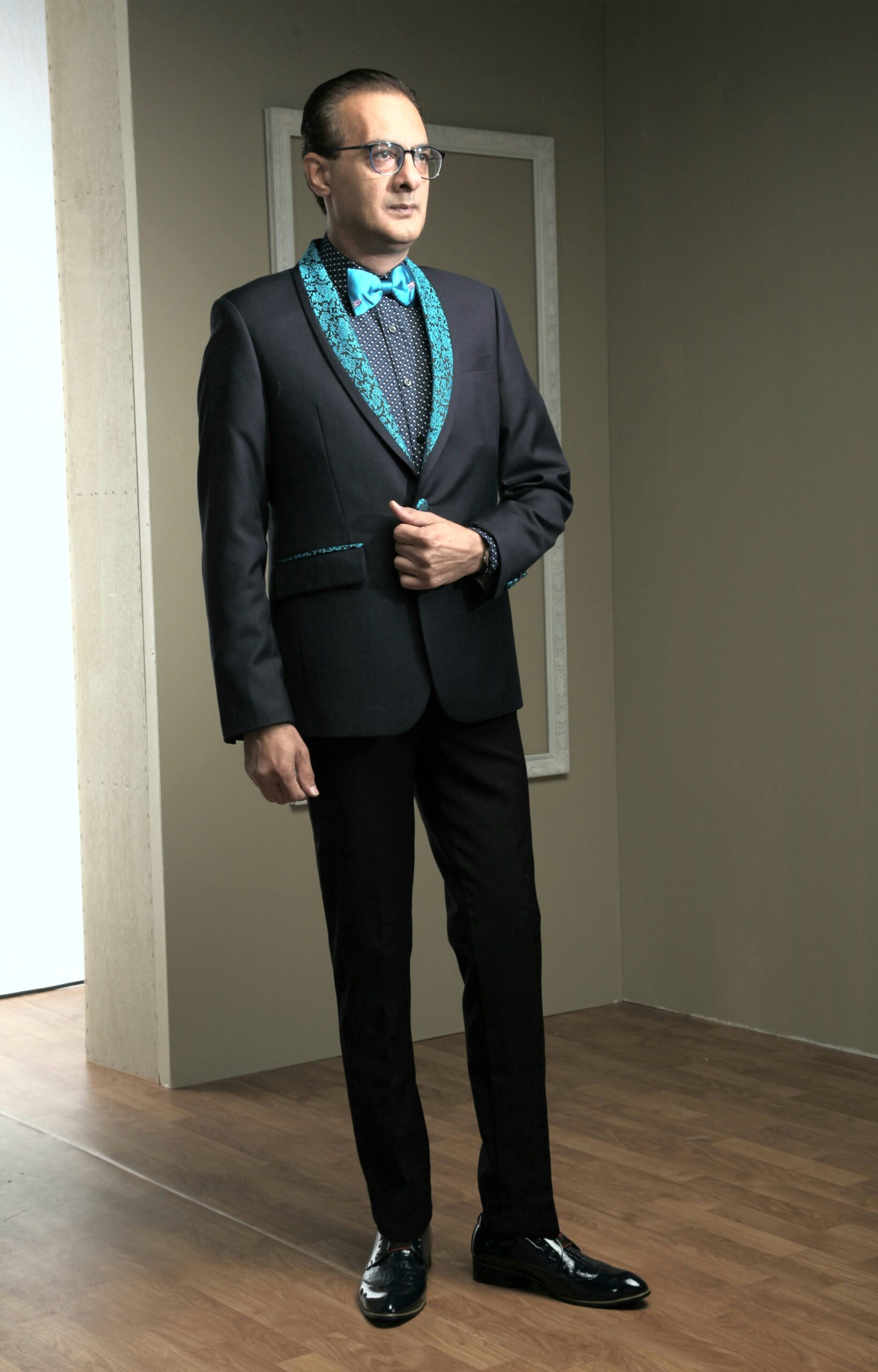 0451A-tailor_tailors_bespoke_tailoring_tuxedo_tux_wedding_black_tie_suit_suits_singapore_business