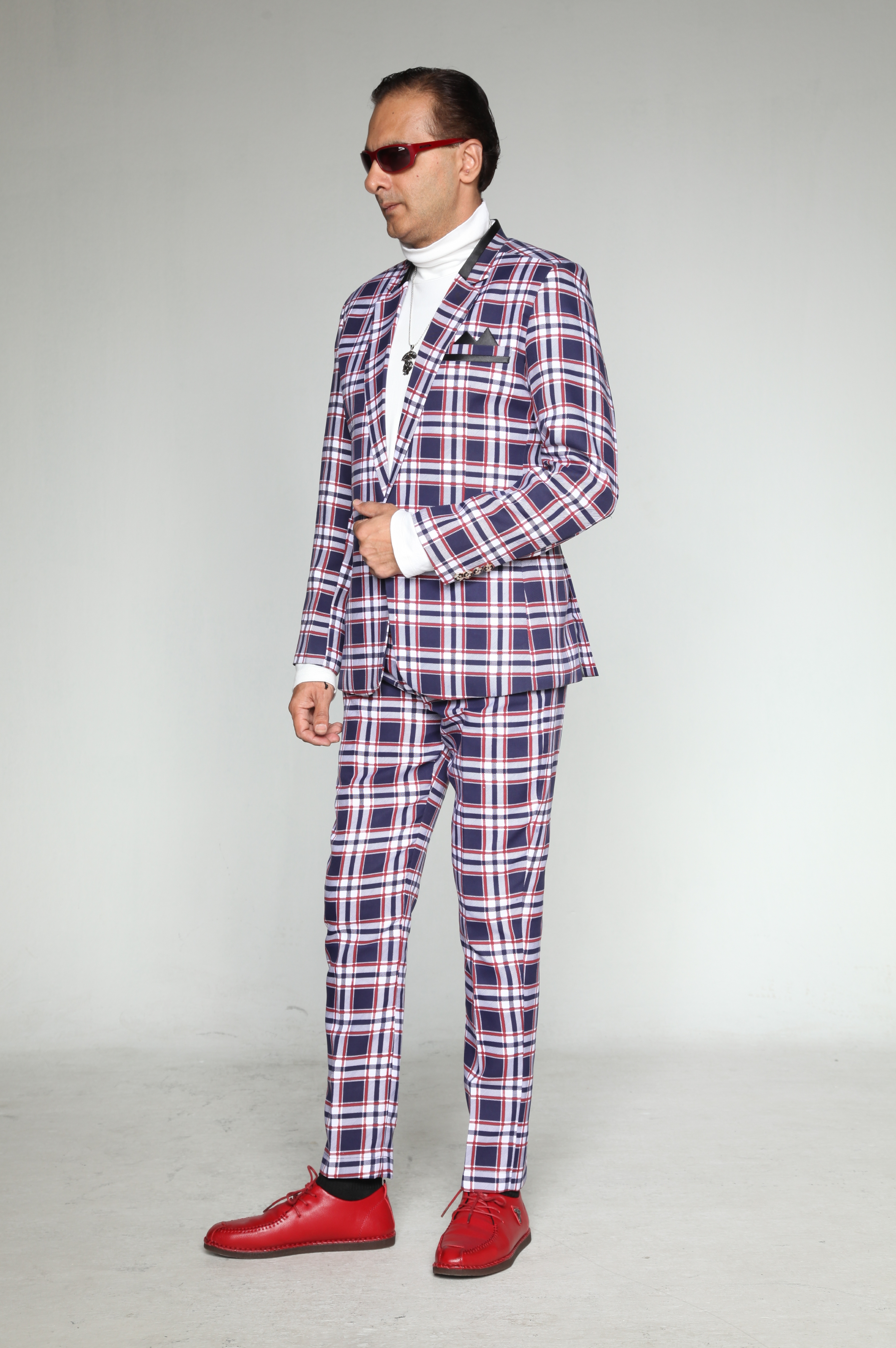 0453A-tailor_tailors_bespoke_tailoring_tuxedo_tux_wedding_black_tie_suit_suits_singapore_business