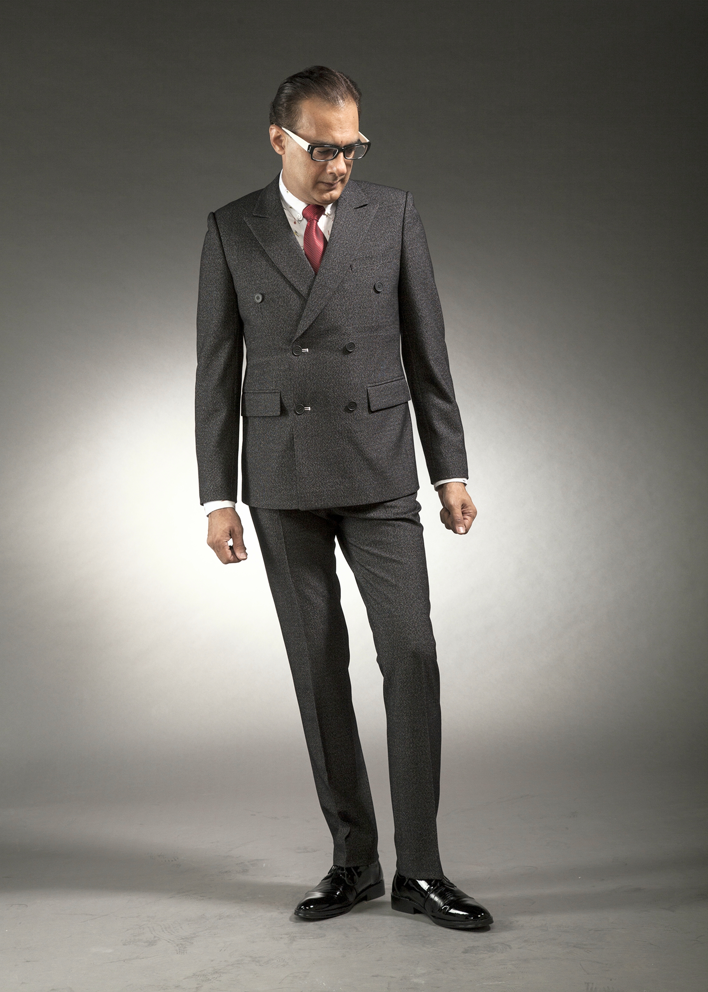 0491A-tailor_tailors_bespoke_tailoring_tuxedo_tux_wedding_black_tie_suit_suits_singapore_business
