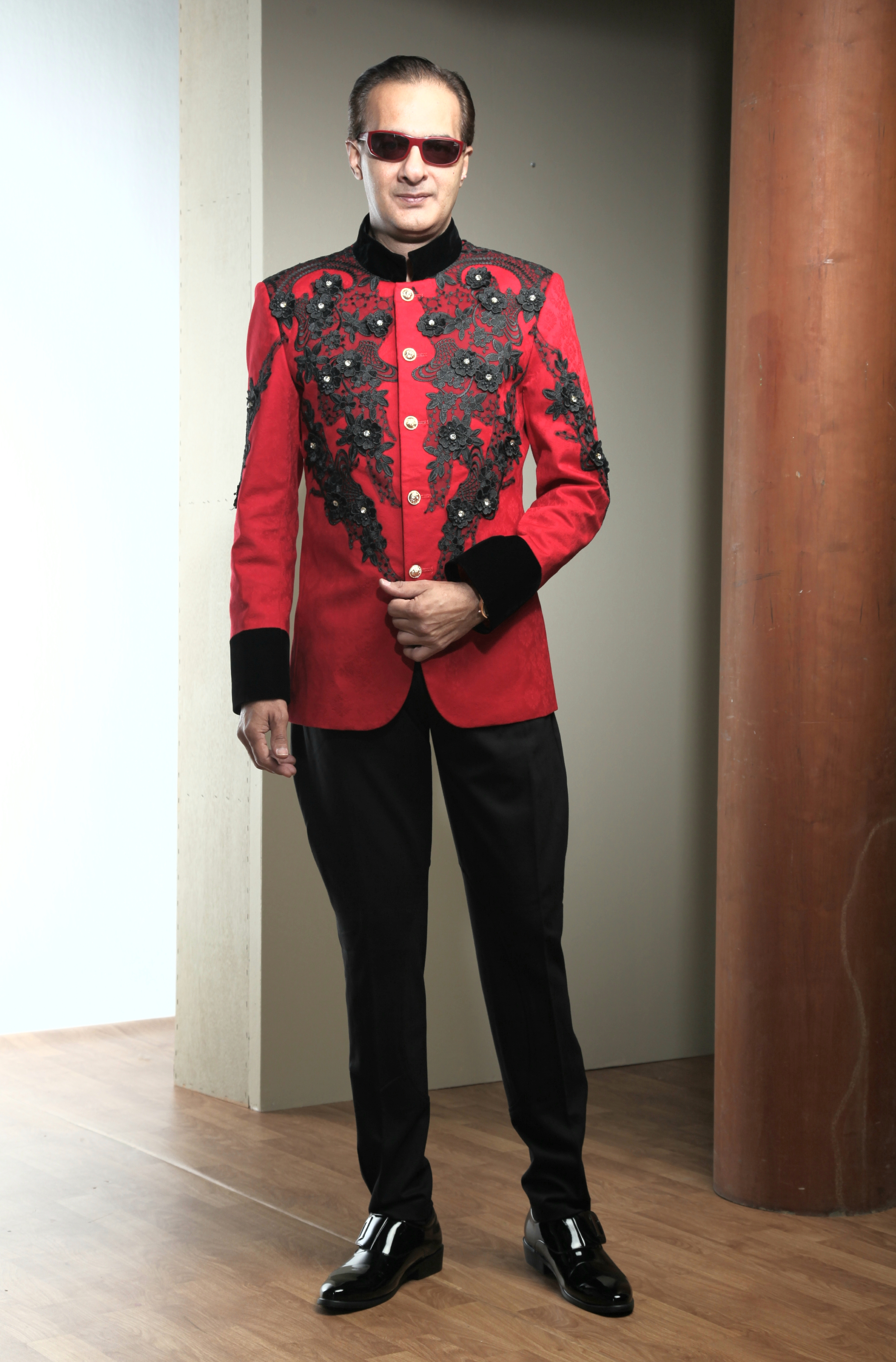 0501A-tailor_tailors_bespoke_tailoring_tuxedo_tux_wedding_black_tie_suit_suits_singapore_business