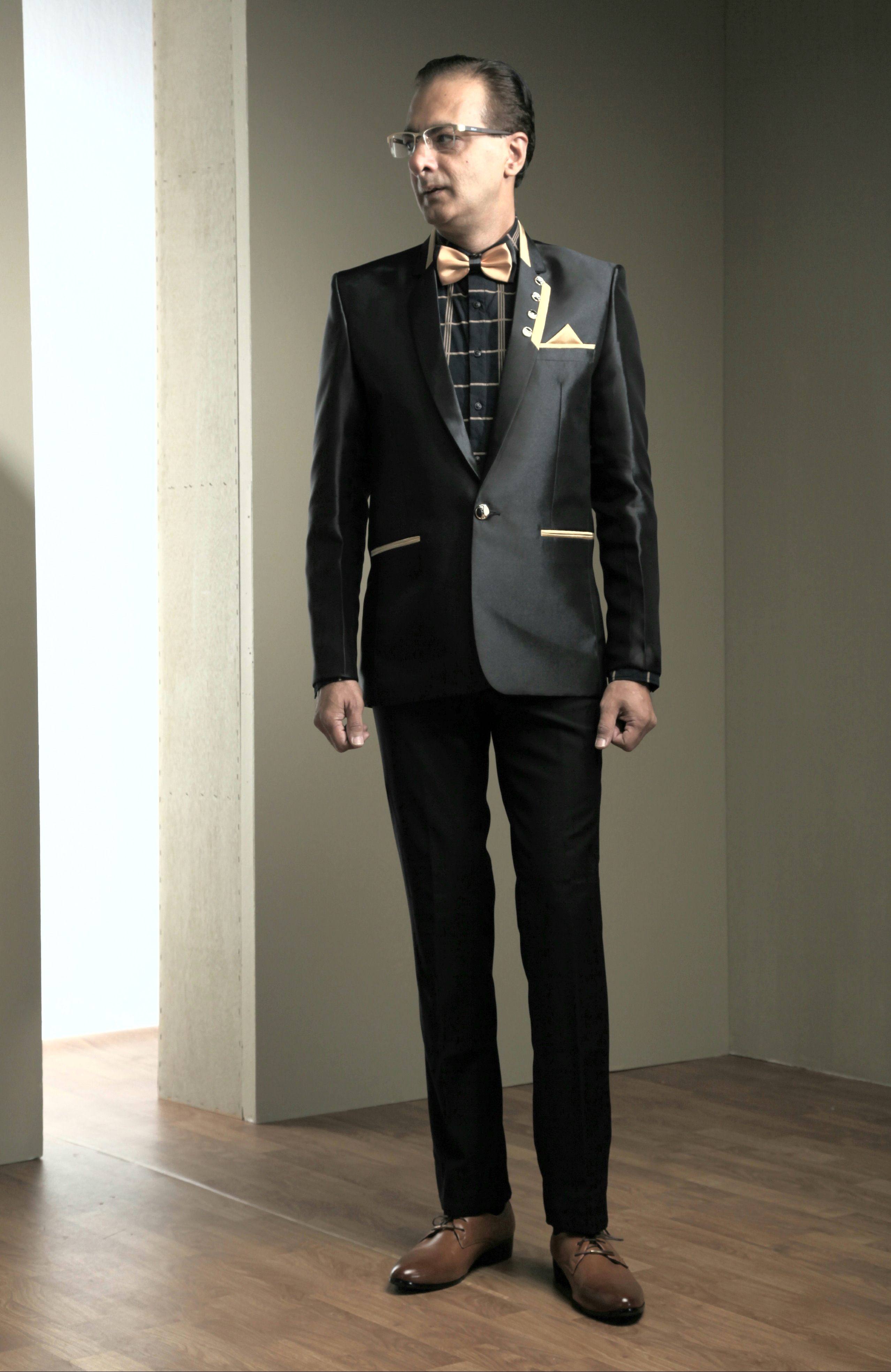 0505A-tailor_tailors_bespoke_tailoring_tuxedo_tux_wedding_black_tie_suit_suits_singapore_business