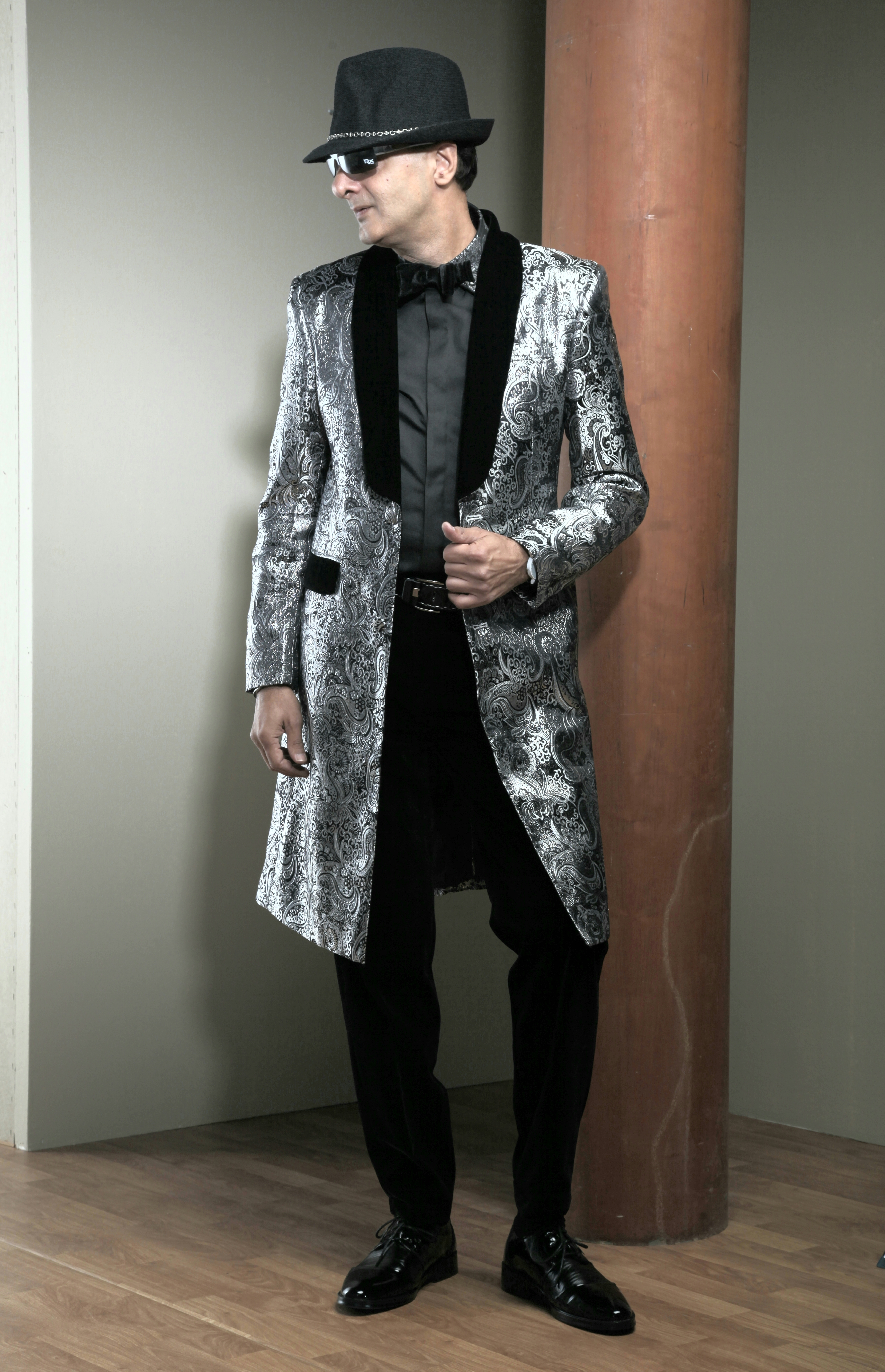 0506A-tailor_tailors_bespoke_tailoring_tuxedo_tux_wedding_black_tie_suit_suits_singapore_business