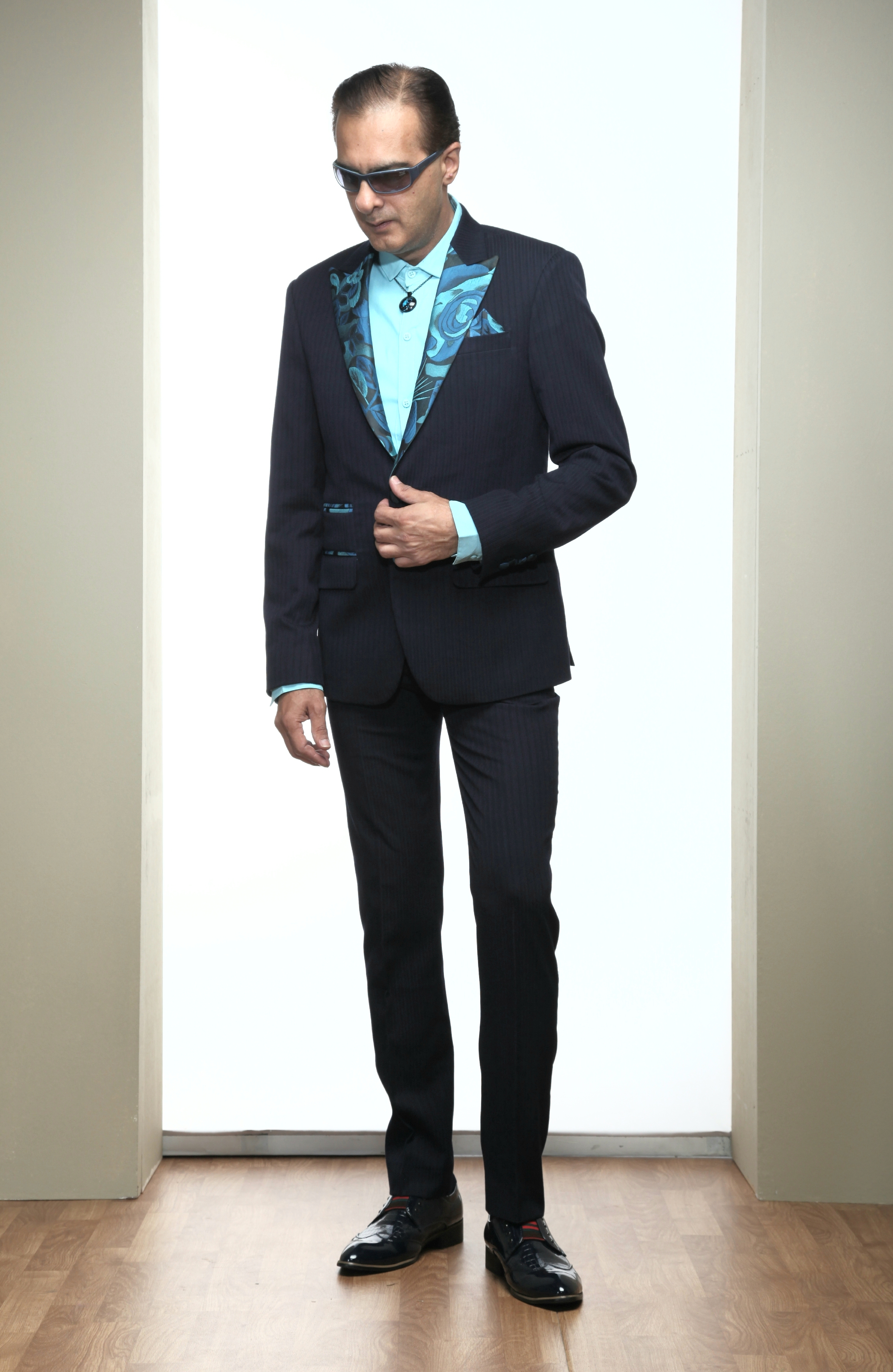 suits-rental-shop-singapore-hire-rent-suits-8334